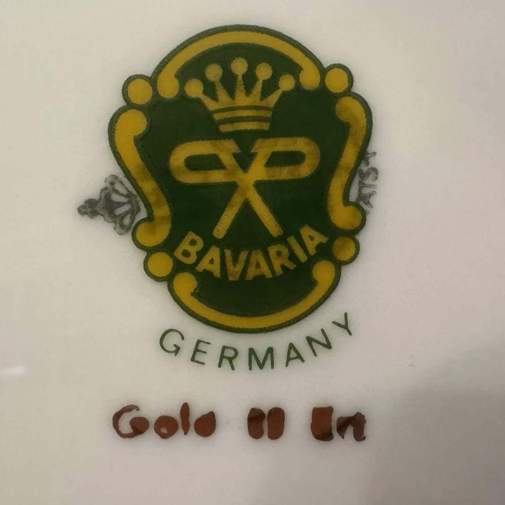 Vtg Bavaria Germany Heavy Gold Gilt FragonardStyle Plate Bowl 9.5” WalkingCouple